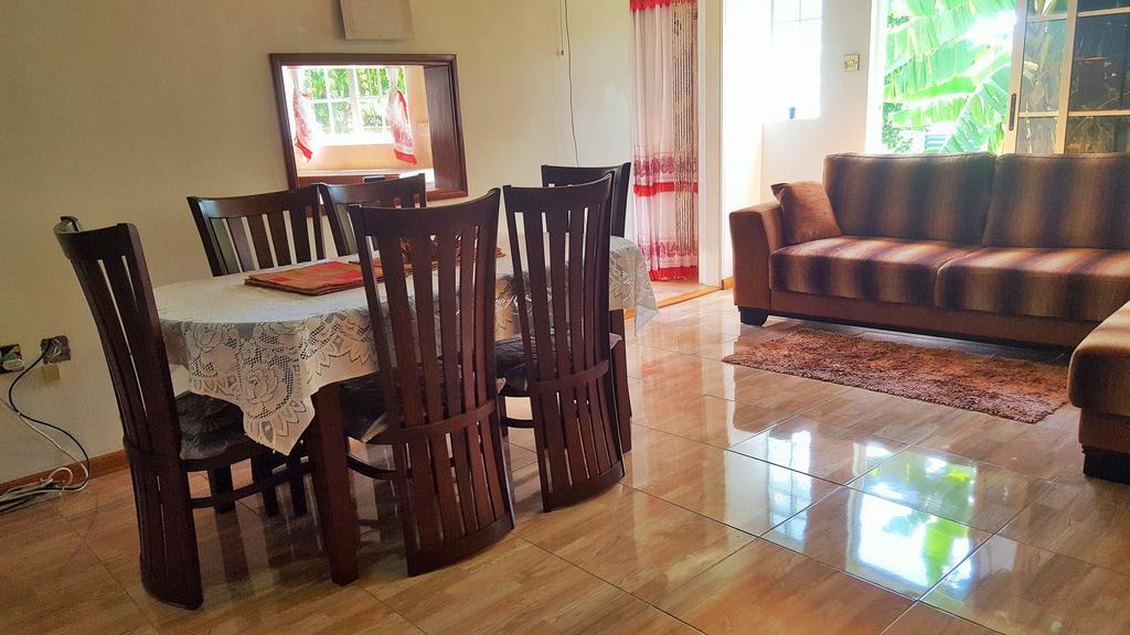 Hibiscus House Seychelles Self Catering Leilighet Victoria Eksteriør bilde