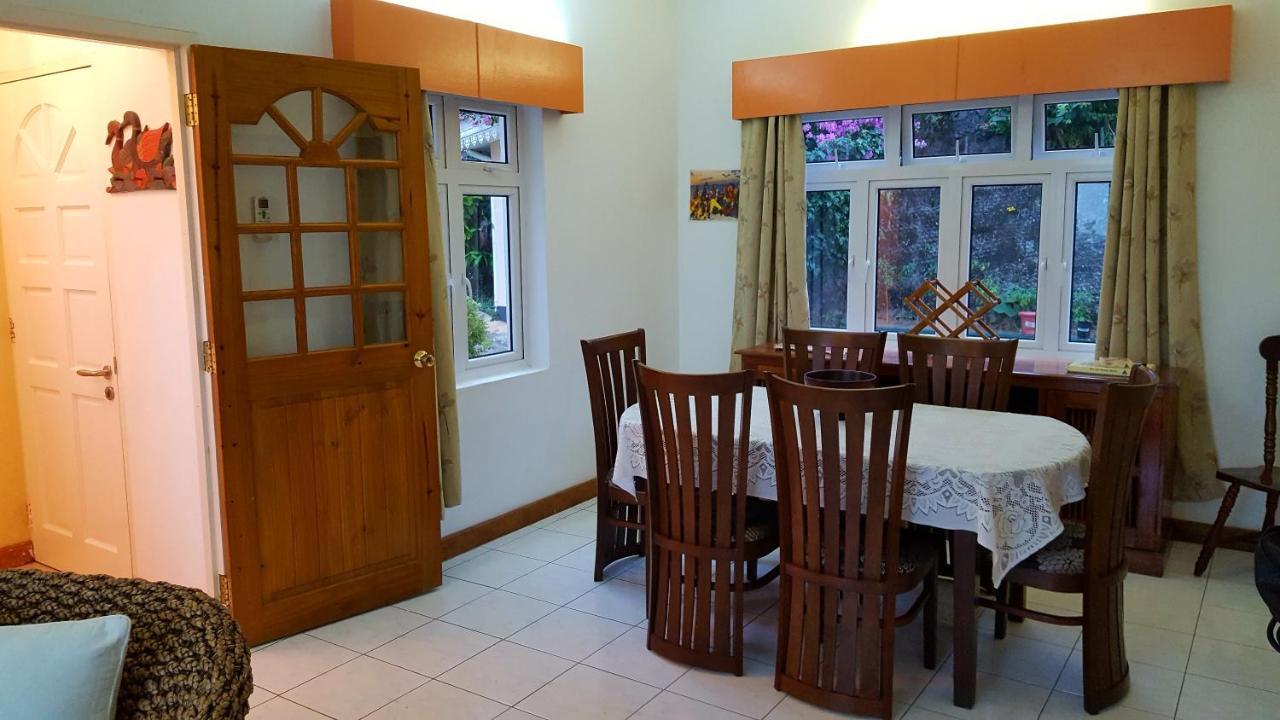 Hibiscus House Seychelles Self Catering Leilighet Victoria Eksteriør bilde