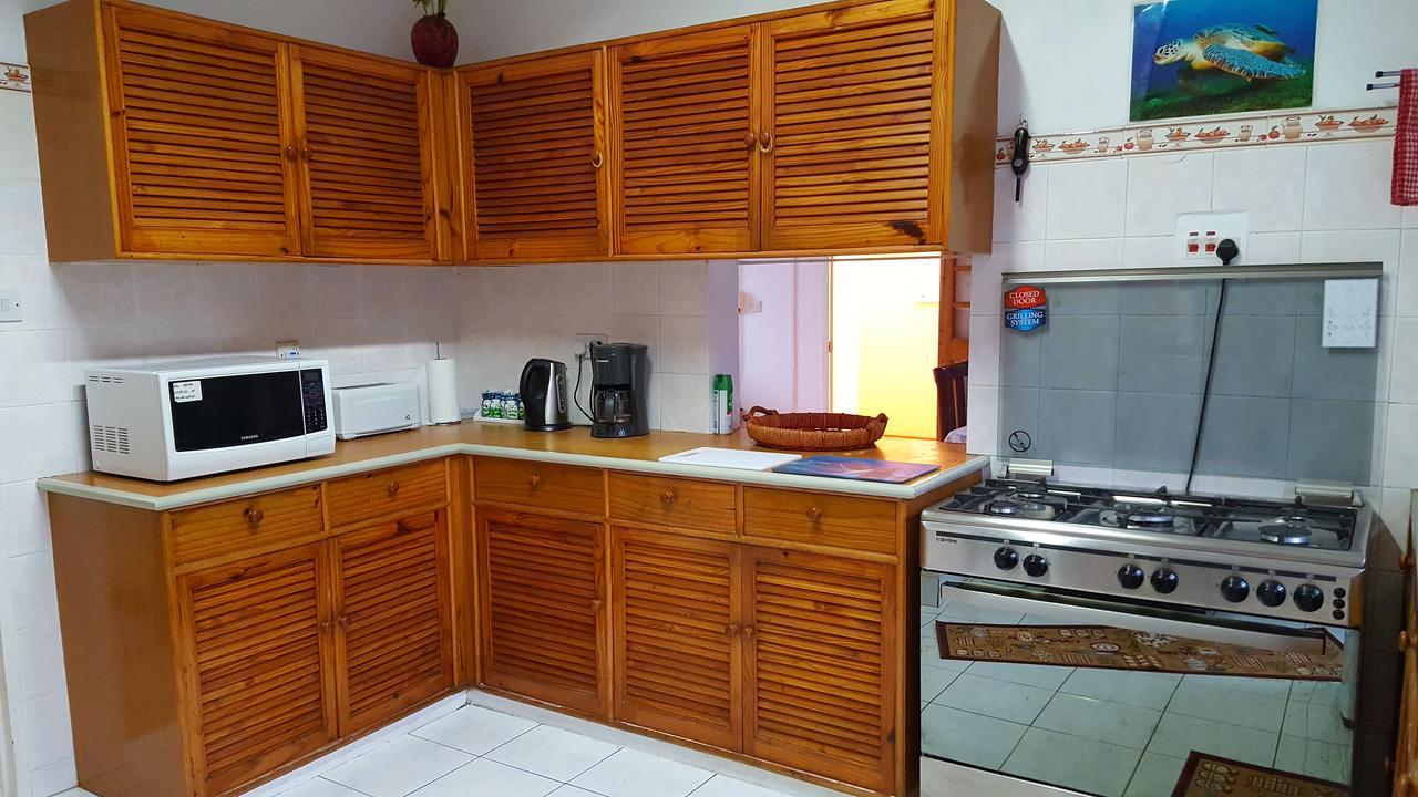 Hibiscus House Seychelles Self Catering Leilighet Victoria Eksteriør bilde