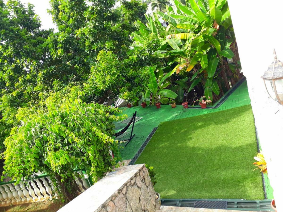 Hibiscus House Seychelles Self Catering Leilighet Victoria Eksteriør bilde